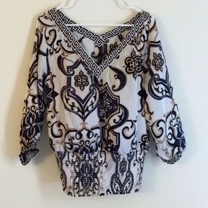 ∆🌼White House Black Market Floral Greek Key Design Double-V Neckline- Size:M